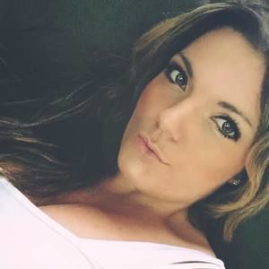 Meet your Posher, Amie